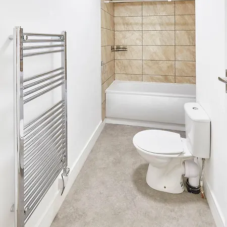 Host & Stay - Psyche Apartment * Scarborough